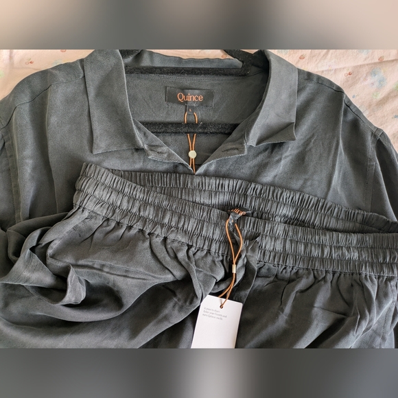 Quince Men's Silk Pajama Set - Picture 12 of 17